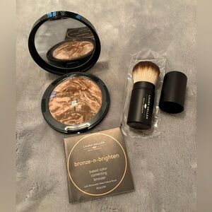 LAURA GELLER BRONZE - N - BRIGHTEN BAKED COLOR CORRECTING BRONZER with BRUSH NEW